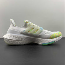 Cargar imagen en el visor de la galería, Adidas UltraBoost 22 White Green