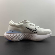 Cargar imagen en el visor de la galería, ZOOMX Invincible Run FK 2 White Sky Blue DH5425-100
