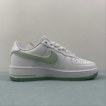 Cargar imagen en el visor de la galería, Air Force 1 Low Swoosh White Light Green CV5696-968
