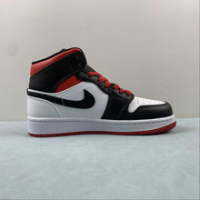 Cargar imagen en el visor de la galería, Air Jordan 1 Mid Gym Red Black Toe DQ8426-106