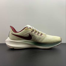 Cargar imagen en el visor de la galería, Air Zoom Pegasus 39 Rattan Gorge Green Team Red FB7161-231