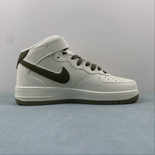 Cargar imagen en el visor de la galería, Air Force 1 07 Mid Off White Olive Green SH0235-577