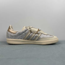 Cargar imagen en el visor de la galería, Adidas Samba OG Salt Water Pearl JQ2616