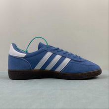 Cargar imagen en el visor de la galería, Adidas Handball Spezial Light Blue White Gum BD7632