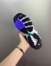 Cargar imagen en el visor de la galería, Adidas Astir White Black Acid Red GY1122