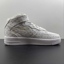 Cargar imagen en el visor de la galería, Air Force 1 07 Mid X Louis Vuitton White LD0212