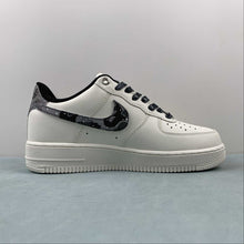 Cargar imagen en el visor de la galería, Air Force 1 07 Low BAPE Off White Grey PF9055-761