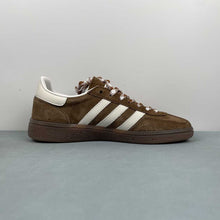 Cargar imagen en el visor de la galería, Adidas Handball Spezial Wild Brown Gum KI5938