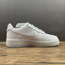Cargar imagen en el visor de la galería, Air Force 1 Low Gore tex White Hyper Royal DJ7968-100