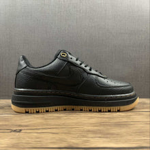 Cargar imagen en el visor de la galería, Air Force 1 Low Luxe Black Gum Brown DB4109-001