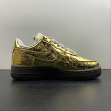 Cargar imagen en el visor de la galería, LV x Air Force 1 07 Low Black Metallic Gold Brown IA9VGO