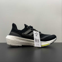 Cargar imagen en el visor de la galería, Adidas UltraBoost Light Core Black Grey Six Cloud White HQ6339