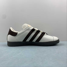 Cargar imagen en el visor de la galería, Adidas Gazelle Foot Industry Leather White Brown IG1895
