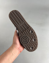 Cargar imagen en el visor de la galería, Adidas Samba Atmos FACE Black White Brown H03848