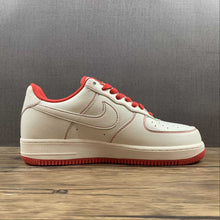 Cargar imagen en el visor de la galería, Undefeated x Air Force 1 Low Beige Red White UN1315-801