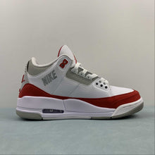 Cargar imagen en el visor de la galería, Air Jordan 3 Retro TH SP White Grey University Red CJ0939-100