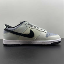 Cargar imagen en el visor de la galería, SB Dunk Low Light Green Rice Grey Black DD3696-255