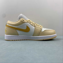 Cargar imagen en el visor de la galería, Air Jordan 1 Low Team Gold White DC0774-170