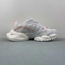 Cargar imagen en el visor de la galería, Adidas XLG Runner Deluxe Cloud White Grey Orange JP5758
