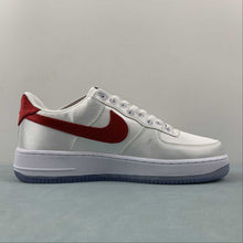 Cargar imagen en el visor de la galería, Air Force 1 Low 07 ESS Satin White Varsity Red DX6541-100