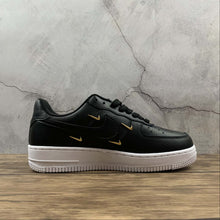 Cargar imagen en el visor de la galería, Air Force 1 07 Low LX Sisterhood Black Metallic Gold Hyper Royal CT1990-001