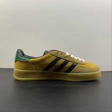 Cargar imagen en el visor de la galería, Adidas x Gucci Gazelle Taupe Khaki Green Black