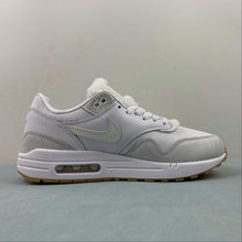 Cargar imagen en el visor de la galería, Air Max 1 The Bay White University Red FJ4451-100