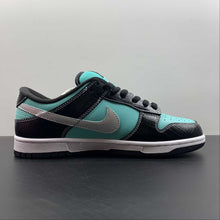 Cargar imagen en el visor de la galería, SB Dunk Low Tiffany Diamond 304292-402