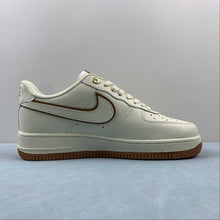 Cargar imagen en el visor de la galería, Air Force 1 07 Low Cream White Brown Gold DQ7658-109