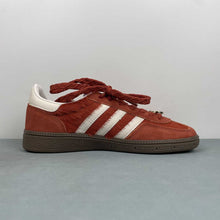Cargar imagen en el visor de la galería, Adidas Handball Spezial CNY Red Off White Gold KJ6299