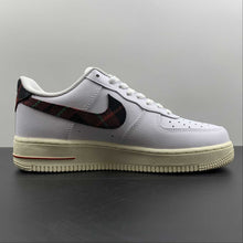 Cargar imagen en el visor de la galería, Air Force 1 07 LV8 Plaid Tartan White University Red DV0789-100