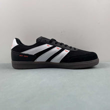 Cargar imagen en el visor de la galería, Adidas Predator Freestyle Black White Solar Red IF1025