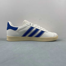Cargar imagen en el visor de la galería, Adidas Gazelle Shoe Palace Ivory Bold Blue IF4599