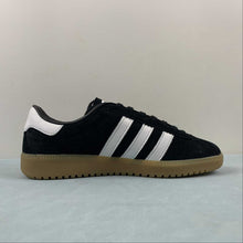 Cargar imagen en el visor de la galería, Adidas Bermuda Core Black Cloud White Gum GY7390