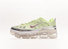 Cargar imagen en el visor de la galería, Air VaporMax 360 Barely Volt CQ4538-700