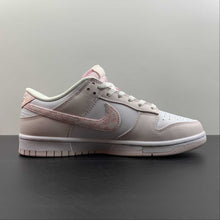 Cargar imagen en el visor de la galería, SB Dunk Low Essential Paisley Pack Pink White FD1449-100
