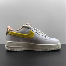 Cargar imagen en el visor de la galería, Air Force 1 Low Mama White Yellow Strike Phantom Pearl DV2183-100