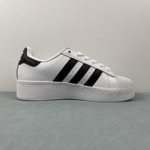 Cargar imagen en el visor de la galería, Adidas Superstar XLG Cloud White Core Black Gold Metallic IF9995