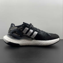 Cargar imagen en el visor de la galería, Adidas Day Jogger Boost Core Black Cloud White FX6169