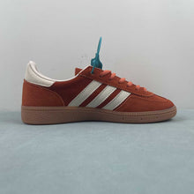 Cargar imagen en el visor de la galería, Adidas Handball Spezial Aged Red IG6191