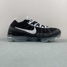 Cargar imagen en el visor de la galería, Air VaporMax 2023 FK Black Blue Tint DV1678-010
