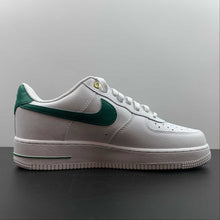 Cargar imagen en el visor de la galería, Air Force 1 Low Sail Malachite White Gold Metallic DQ7658-101