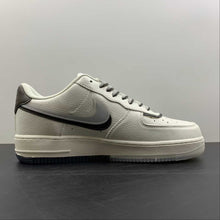 Cargar imagen en el visor de la galería, Air Force 1 07 Low Dice God Cream Brown Gray CW1574-801