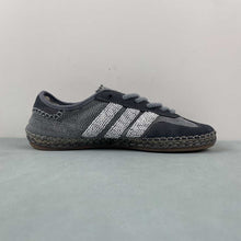 Cargar imagen en el visor de la galería, Clot x Adidas Gazelle Halo Ivory IH3144