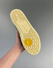 Cargar imagen en el visor de la galería, Adidas Centennial 85 Low “College Green Cream” FZ5880