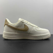 Cargar imagen en el visor de la galería, Air Force 1 07 Low Beige Gold MN5696-509