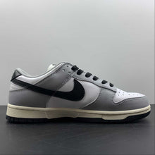 Cargar imagen en el visor de la galería, SB Dunk Low White Light Smoke Gray Black DD1503-117