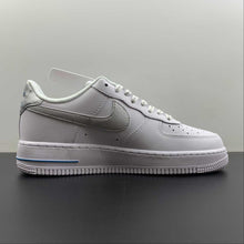 Cargar imagen en el visor de la galería, Air Force 1 07 Low White Blue Laser DR0142-100