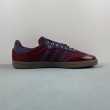 Cargar imagen en el visor de la galería, Adidas Samba OG Alwayth College Burgendy IH5187