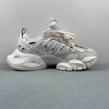 Cargar imagen en el visor de la galería, Adidas XLG Runner Deluxe Core White IH7795